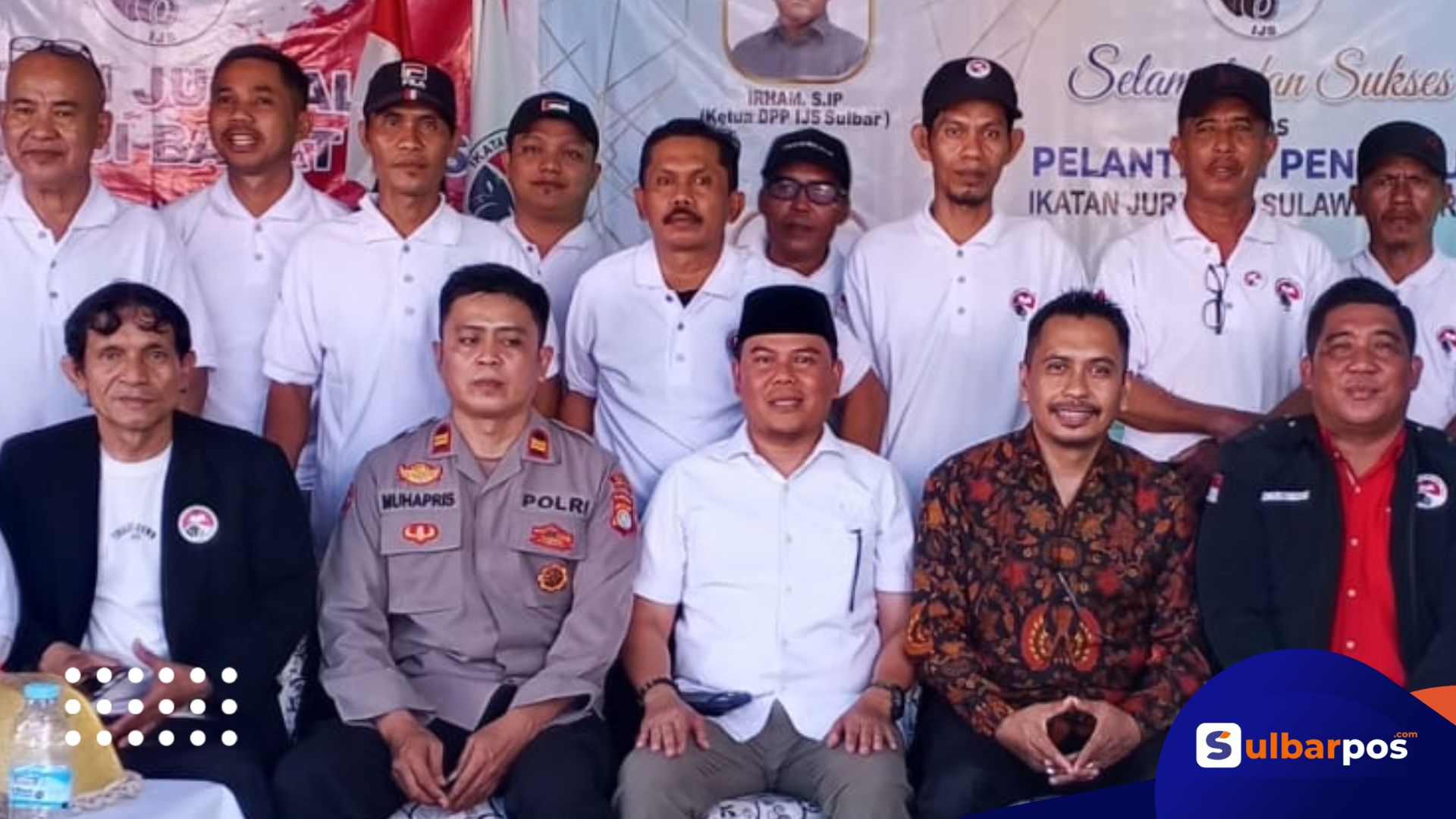 Mewakili Kapolres Polewali Mandar, Kasihumas Polres Polman IPTU Muhapris hadir langsung dalam kegiatan tersebut bersama sejumlah tokoh dan unsur pemerintah daerah. (Poto; Humas Polres Polman)